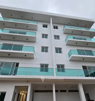 Appartement 3 pièces spacieux et lumineux — Cocody Faya